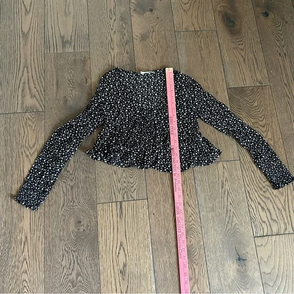 LA HEARTS Pac Sun Black & White Long Sleeve Floral Crop Top Size Small - Picture 7 of 11